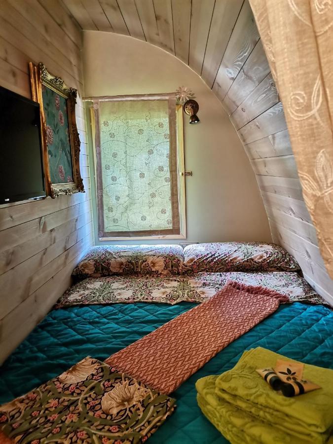 Tiny Cottage Casa Uccello Apricale Bagian luar foto